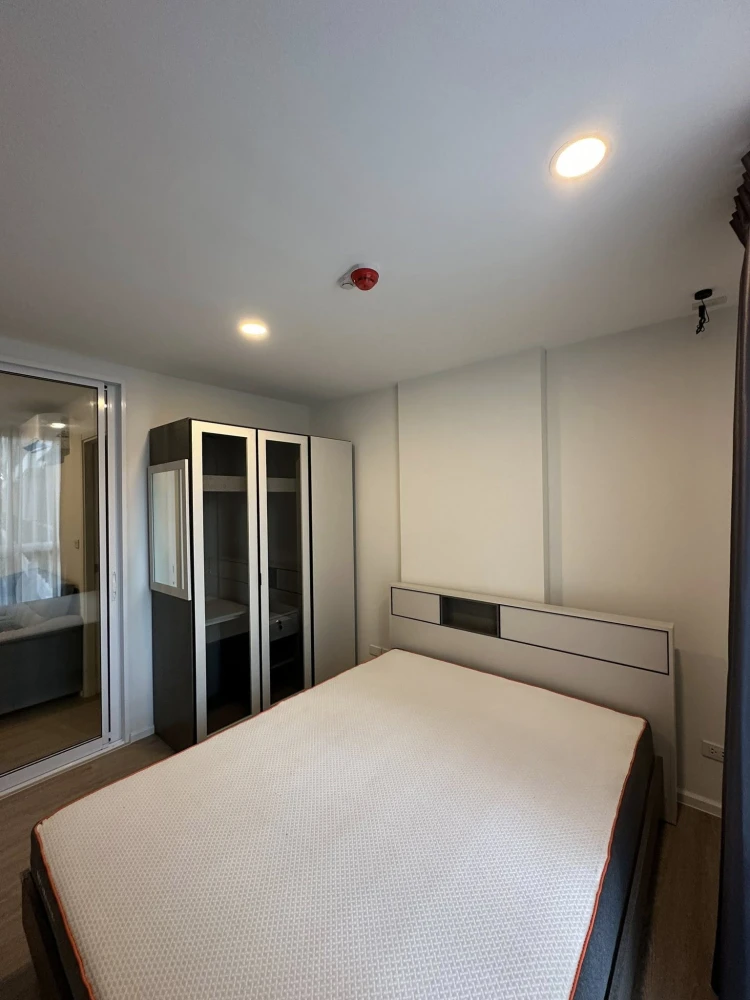 For rent: Chateau In Town Ratchayothin, 4th floor, corner room, good view, fully furnished, book now, don't wait.