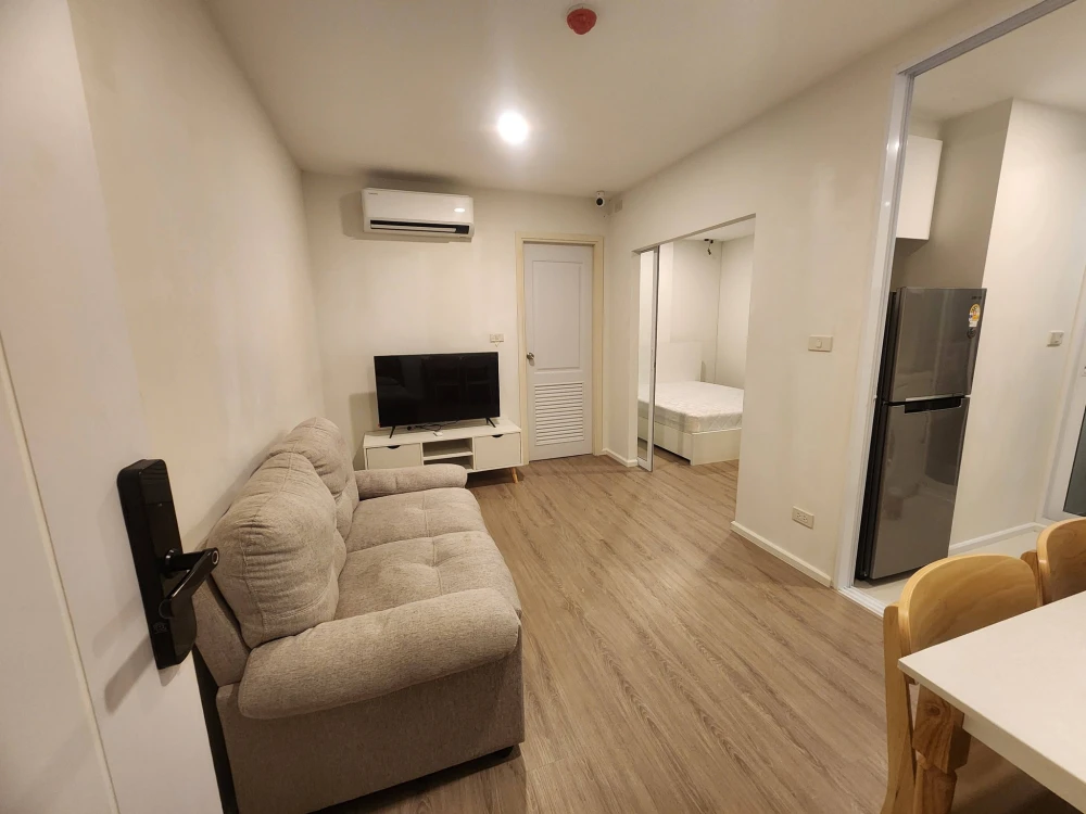 For rent: Chateau In Town Ratchayothin, 6th floor, pool view, fully furnished, ready to move in. Book now!