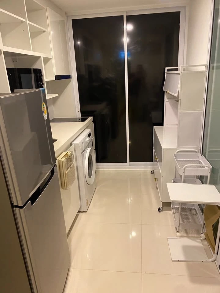 Chateau In Town Ratchayothin for rent, spacious room, lots of usable space, convenient and complete here, move in quickly.