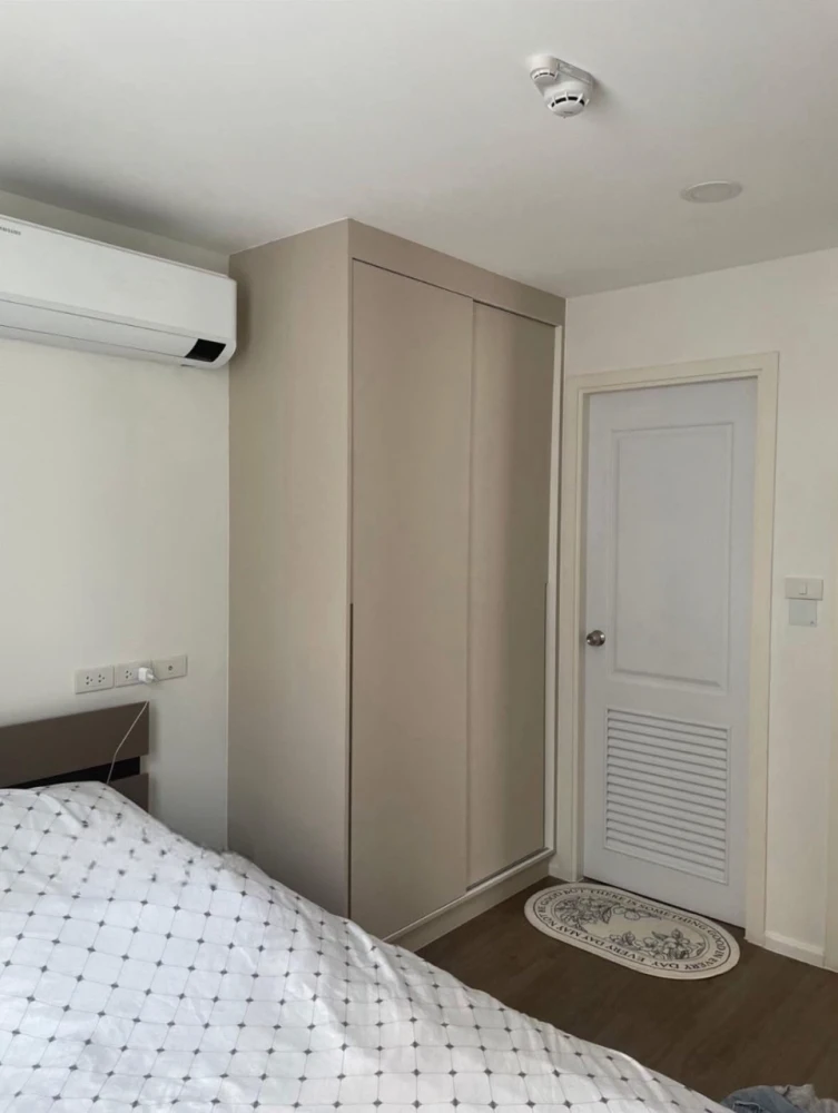 For rent: Chateau In Town Ratchayothin, corner unit offering privacy and spacious living area, fully furnished. Book now!