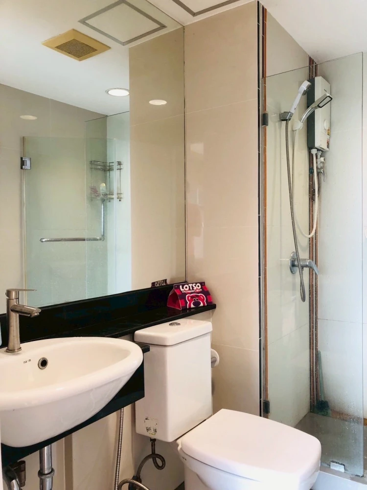 For rent: Chateau In Town Sukhumvit 62/1 phase 2, 2 bedrooms, spacious living area, fully furnished. Book now!