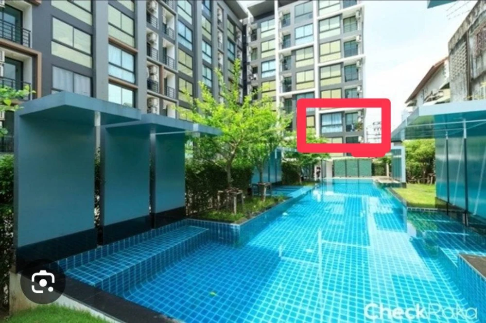 For rent: Chateau In Town Sukhumvit 64/1. Available and ready to move in. Beautiful room, exactly as pictured. 3rd floor, corner unit, pool view. Don'