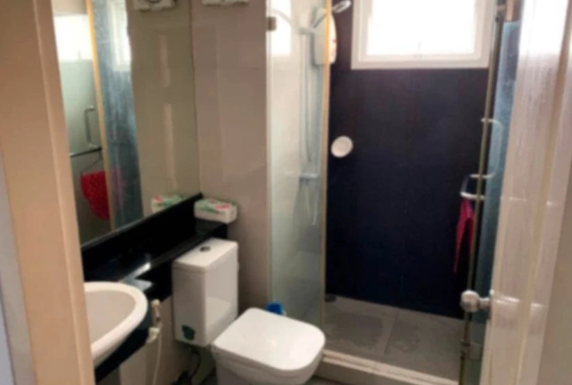 For rent: Chateau in Town Ratchada 20, 2 bedrooms, 1 bathroom, fully furnished, just bring your own luggage and move in.