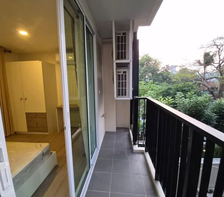 For rent: Chateau In Town Ratchayothin. Spacious area with clearly separated bedroom, living room, and kitchen. Comfortable and not crowded. Don't mis