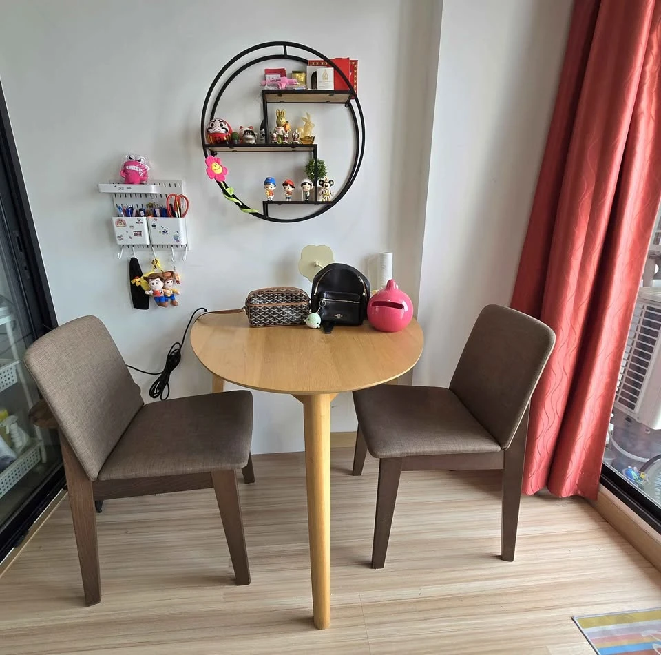 For rent: Chateau in Town Sukhumvit 62/1, beautiful pool view, beautiful view from every room, lots of usable space. You must book this now.
