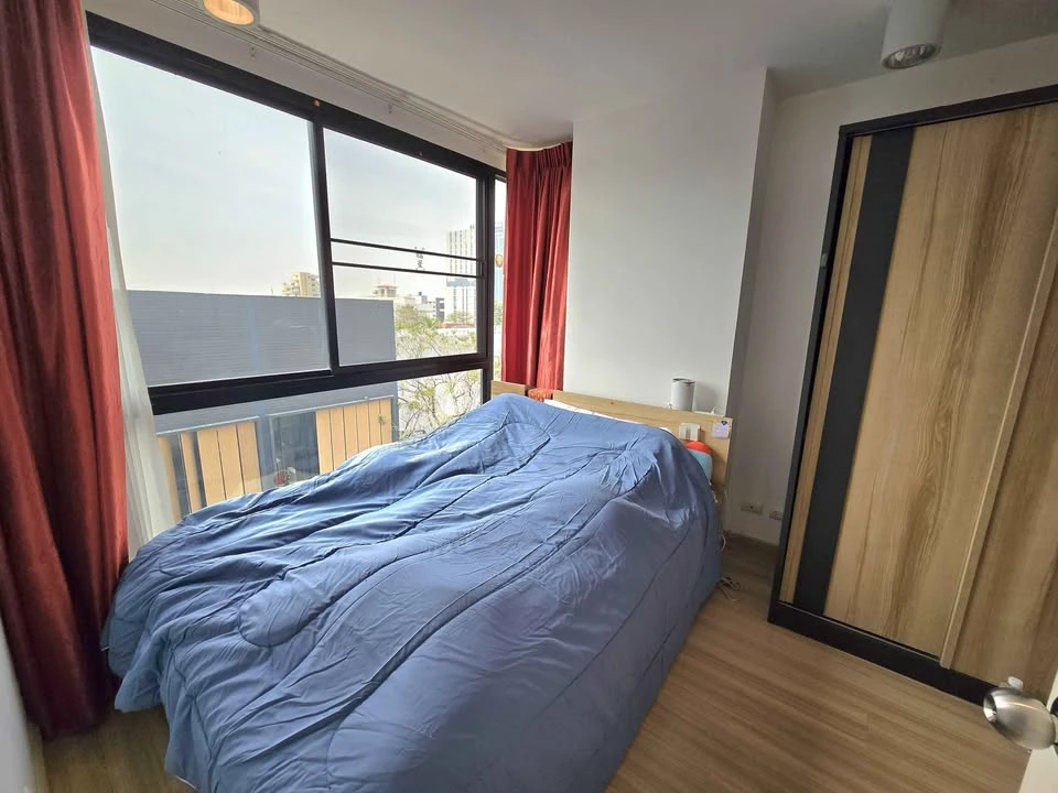 For rent: Chateau in Town Sukhumvit 62/1, beautiful pool view, beautiful view from every room, lots of usable space. You must book this now.