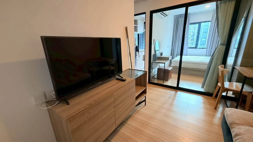 For rent: Chewathai Hallmark Ladprao-Chokchai 4, 1 bedroom, fully furnished. Just bring your bags and move in!