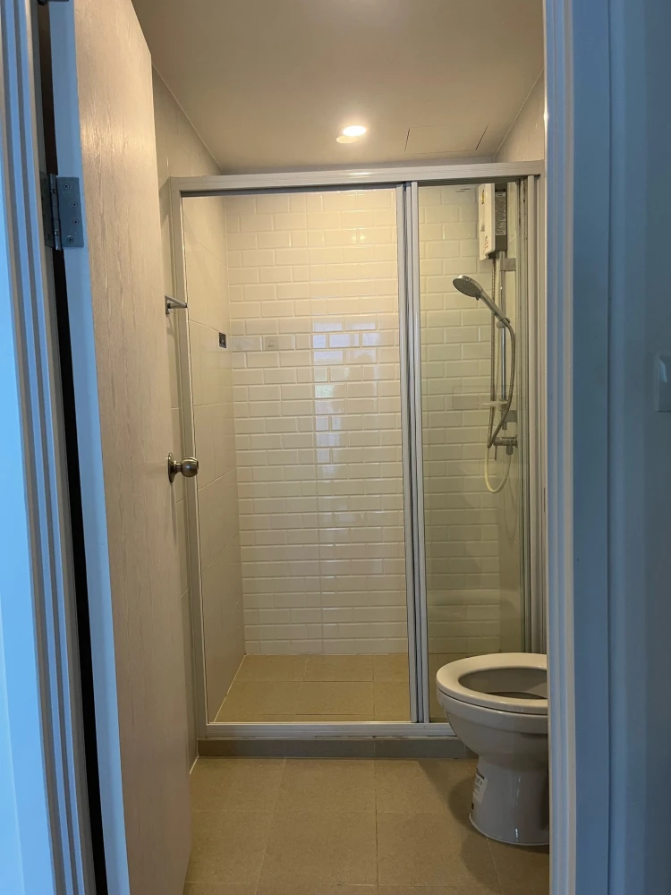 For rent: Chewathai Hallmark Ladprao-Chokchai, 4th floor, 4 beautiful rooms, fully furnished. Book now!