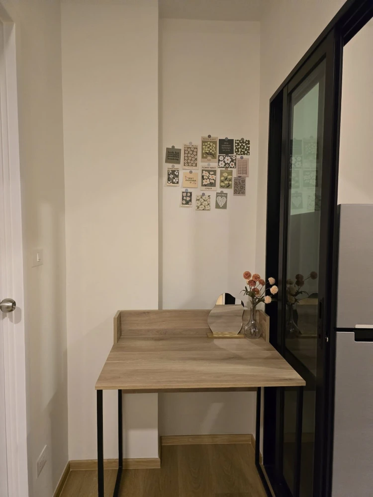 For rent: Chewathai Hallmark Ladprao-Chokchai 4, spacious room, lots of usable space, fully furnished, something good like this shouldn't be missed.