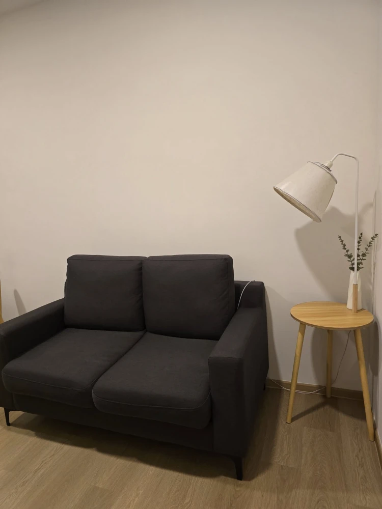 For rent: Chewathai Hallmark Ladprao-Chokchai 4, spacious room, lots of usable space, fully furnished, something good like this shouldn't be missed.