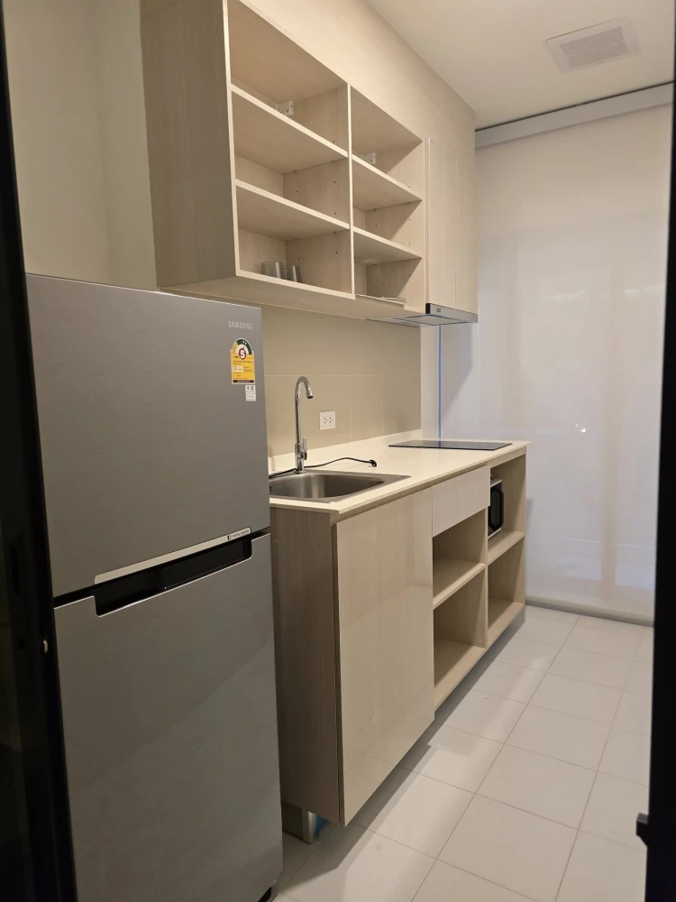 For rent: Chewathai Hallmark Ladprao-Chokchai 4, spacious room, lots of usable space, fully furnished, something good like this shouldn't be missed.
