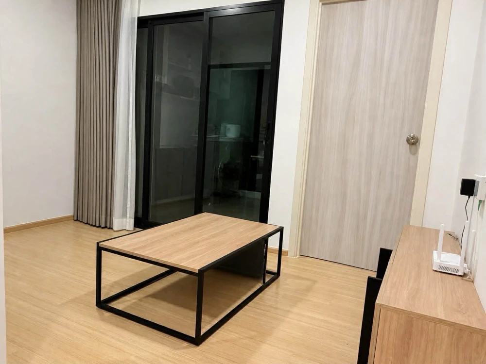 For rent: Chewathai Hallmark Ladprao-Chokchai 4. Nice room, fully furnished. Just bring your belongings and move in!