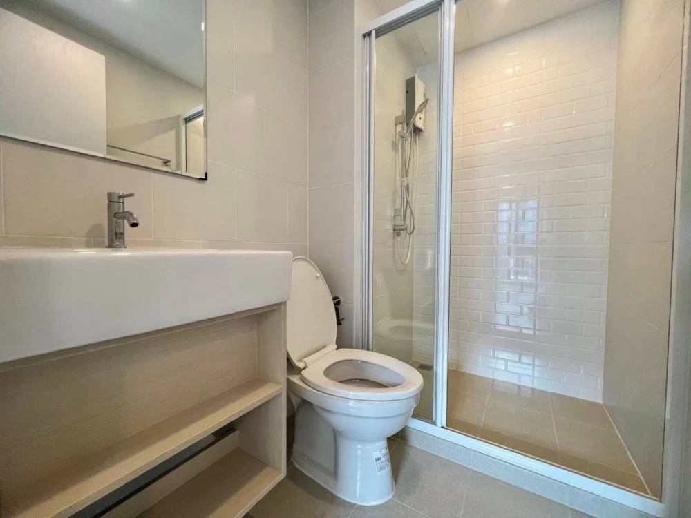 For rent: Chewathai Hallmark Ladprao-Chokchai 4, fully furnished apartment with complete amenities. Book now! Don't miss out!