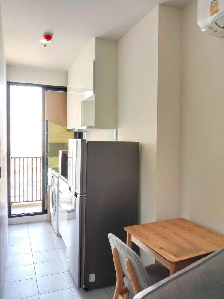 For Rent: Chewathai Kaset Nawamin, 21st floor. A lovely, fully furnished unit—book now! Don't miss out.