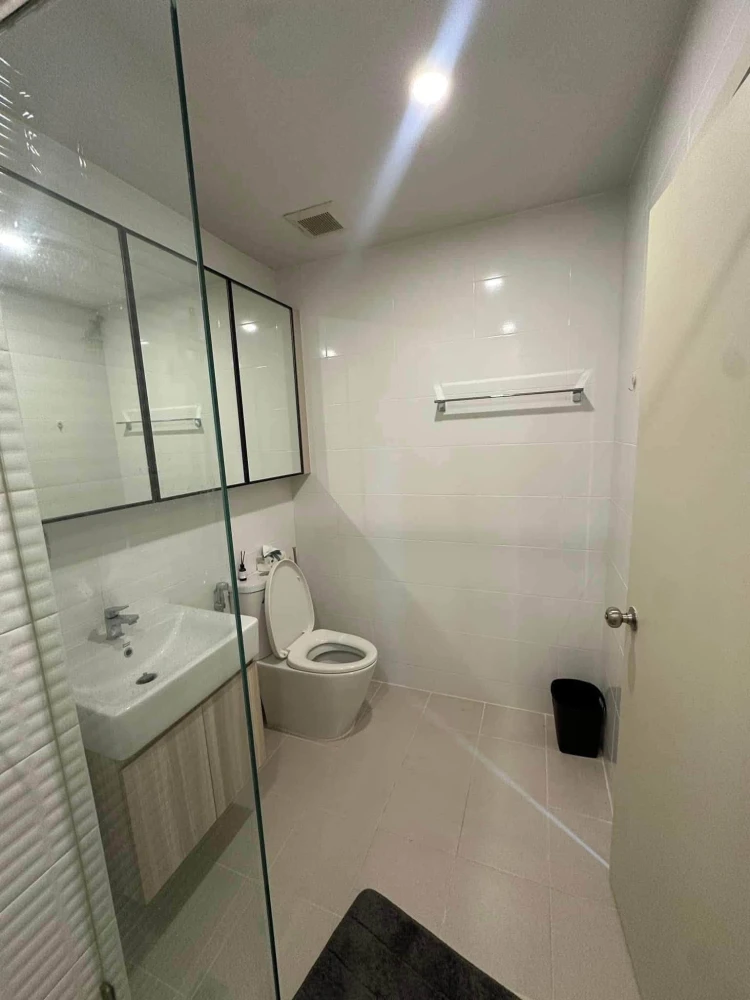 For rent: Chewathai Kaset Nawamin, 24th floor, corner room, fully furnished, nice to live in. If interested, hurry and reserve now. Don't miss out. Ur