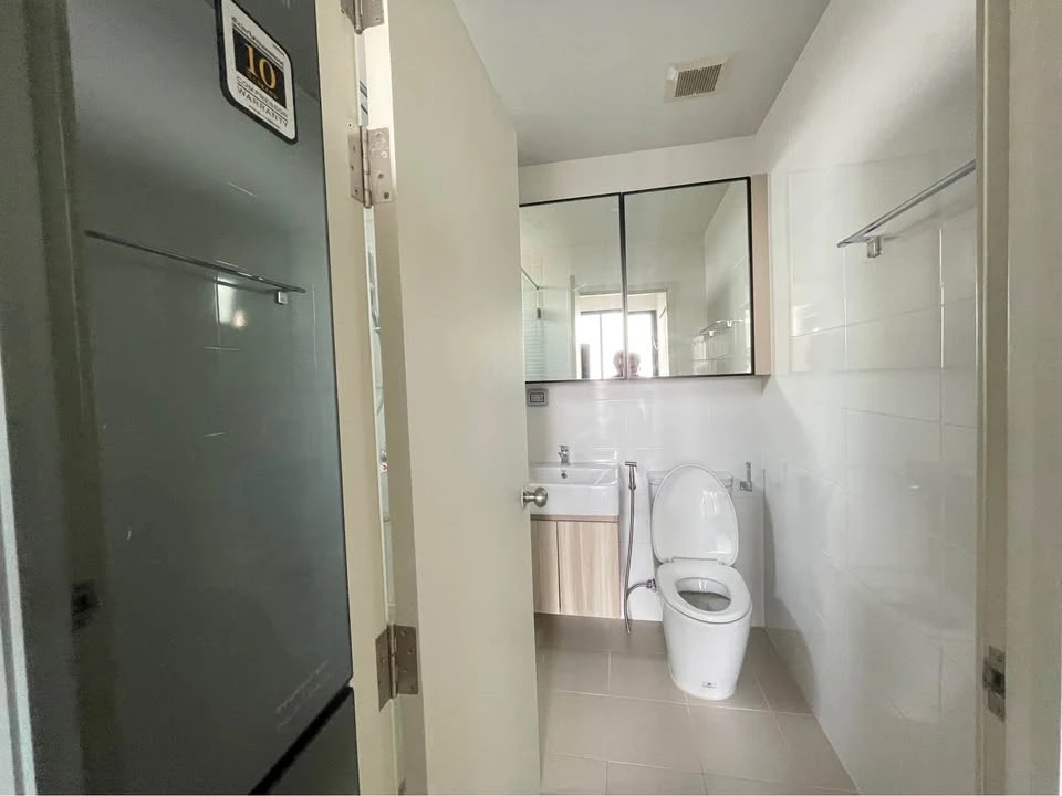 For rent: Chewathai Kaset Nawamin apartment. Ready to move in, spacious and comfortable. Book now!