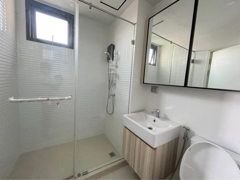 For rent: Chewathai Kaset Nawamin apartment. Ready to move in, spacious and comfortable. Book now!