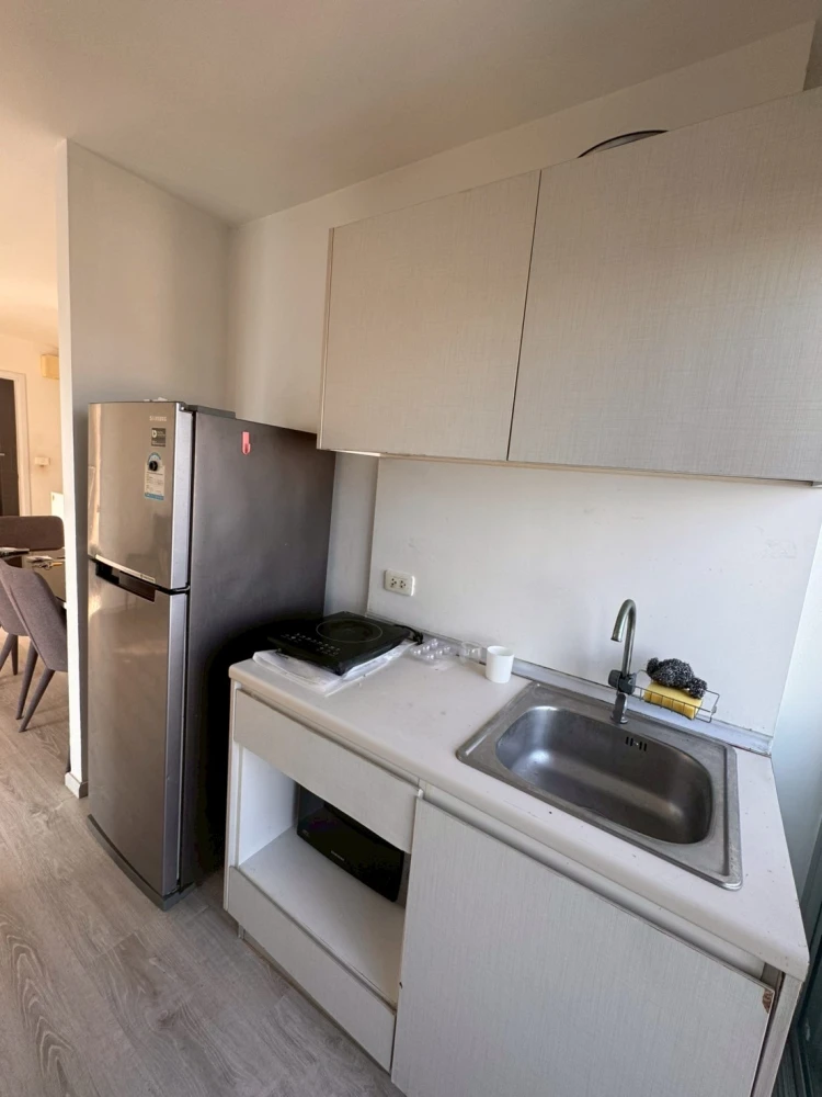 For rent: Chewathai Phetkasem 27, fully furnished apartment on a high floor. Spacious and comfortable. Book now!