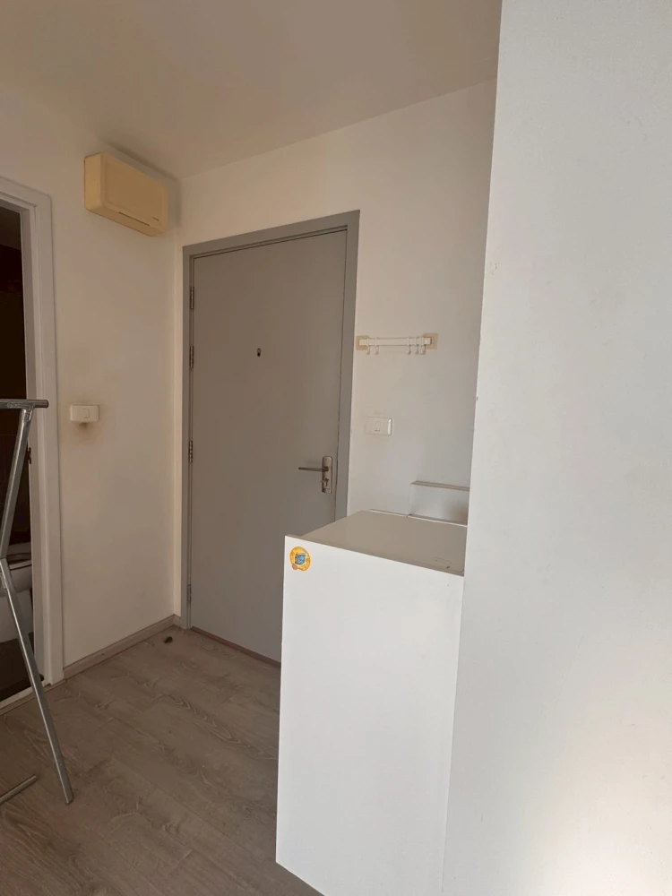 For rent: Chewathai Phetkasem 27, fully furnished apartment on a high floor. Spacious and comfortable. Book now!