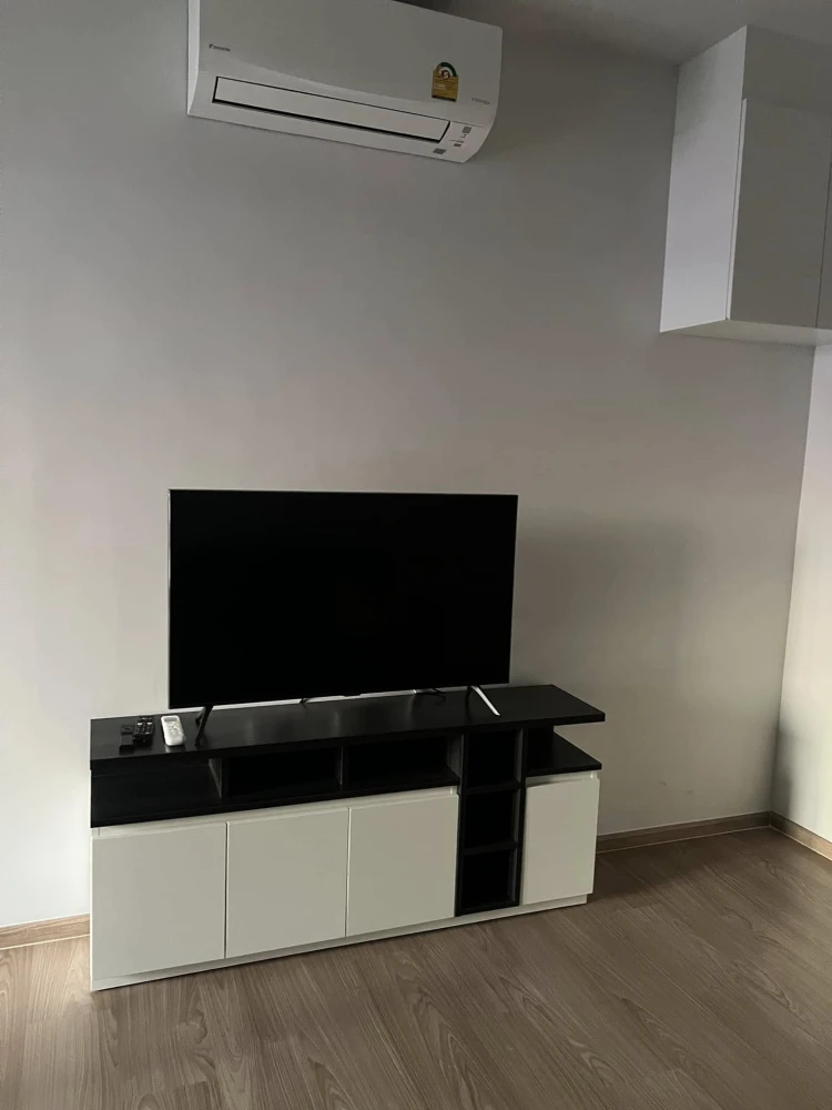 For rent: Chewathai Pinklao, ready to move in, fully furnished, just bring your suitcase. Hurry and reserve before it's too late.