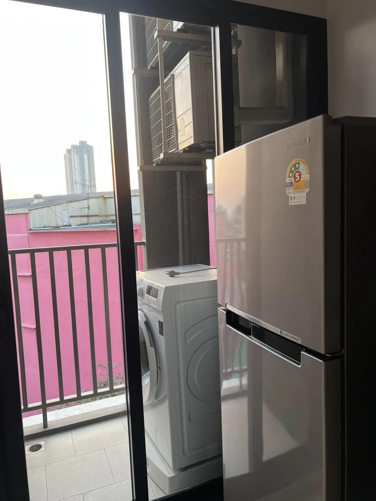 For rent: Chewathai Pinklao, ready to move in, fully furnished, just bring your suitcase. Hurry and reserve before it's too late.