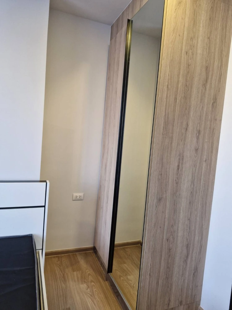 For rent: Chewathai Pinklao apartment. Ready to move in, fully furnished, spacious and comfortable. Book now!