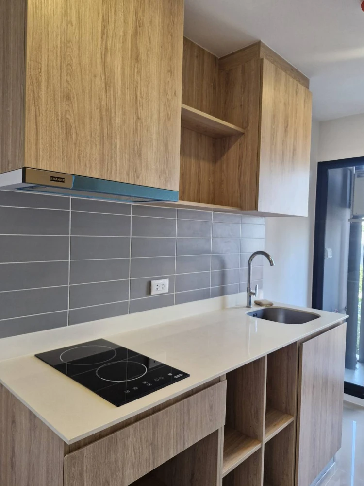 For rent: Chewathai Pinklao apartment. Ready to move in, fully furnished, spacious and comfortable. Book now!