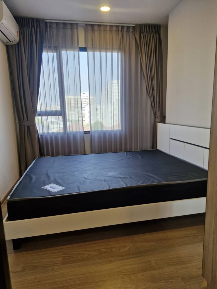 For rent: Chewathai Pinklao apartment. Ready to move in, fully furnished, spacious and comfortable. Book now!