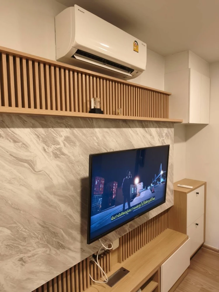 For rent: Chewathai Pinklao, studio room, 9th floor, great location, fully furnished, lush garden view. Don't miss out!