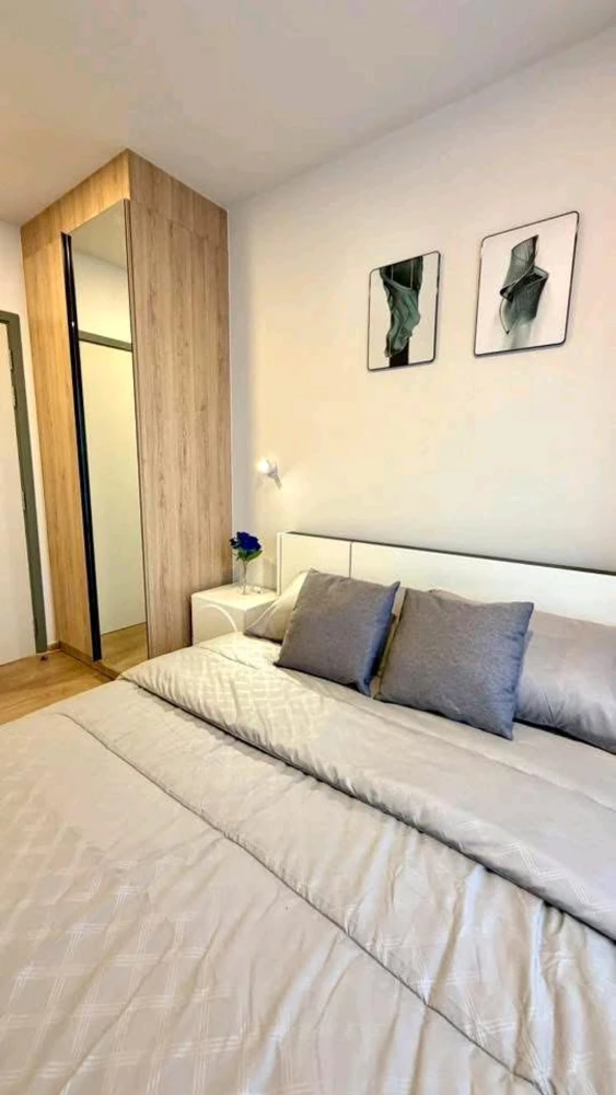Beautiful condo for rent at Chewathai Pinklao, fully furnished. Book now!