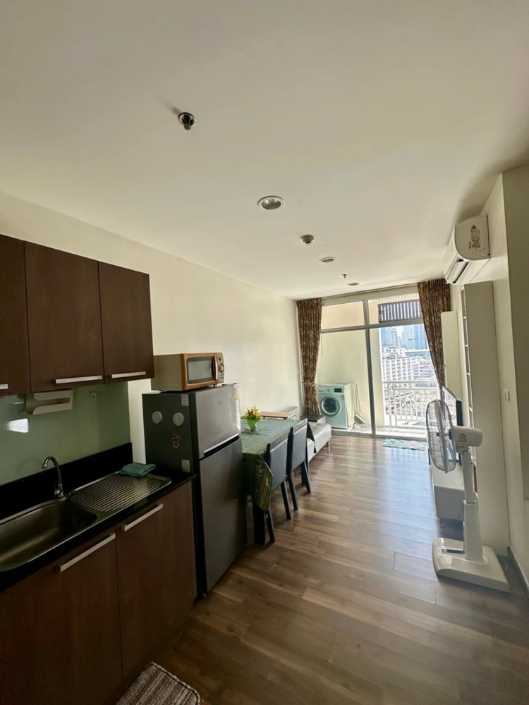 For rent: Chewathai Ratchaprarop, 12th floor, fully furnished. Book now!