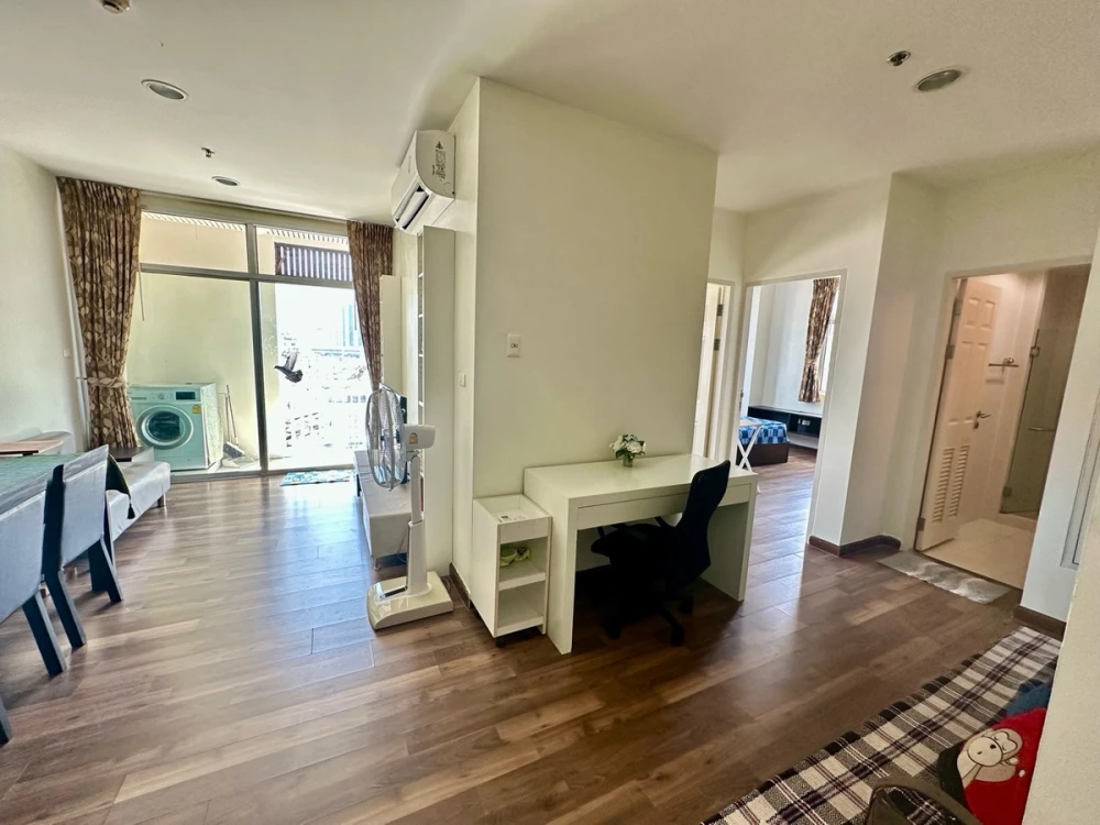 For rent: Chewathai Ratchaprarop, 12th floor, fully furnished. Book now!