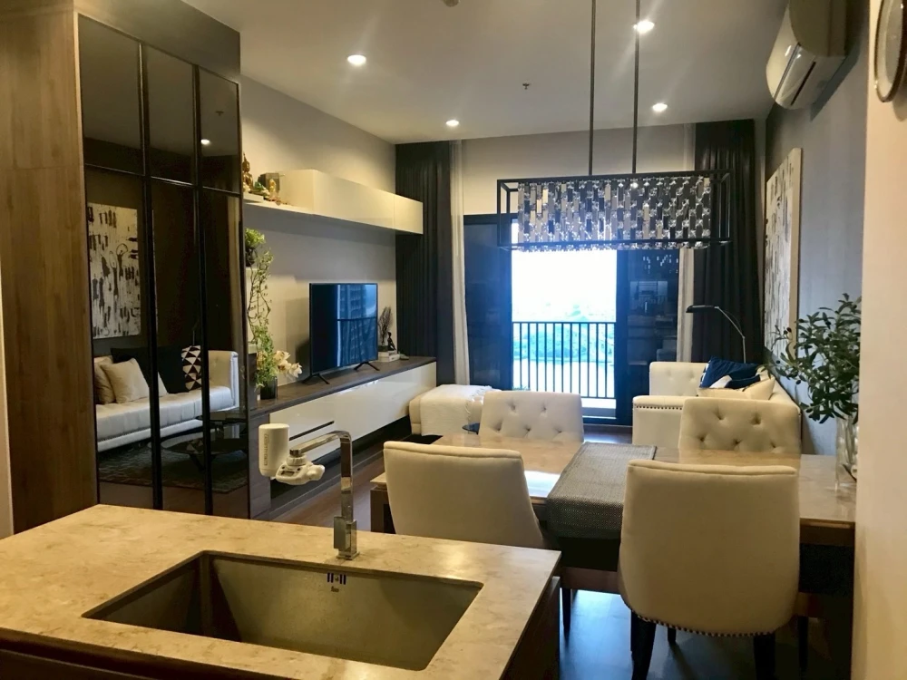 For rent: Chewathai Residence Bang Pho, corner unit, unobstructed view of the Chao Phraya River and its bend, fully furnished. Book now!