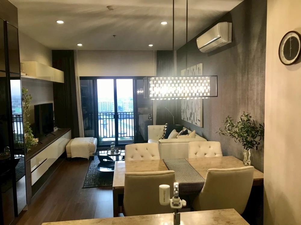 For rent: Chewathai Residence Bang Pho, corner unit, unobstructed view of the Chao Phraya River and its bend, fully furnished. Book now!