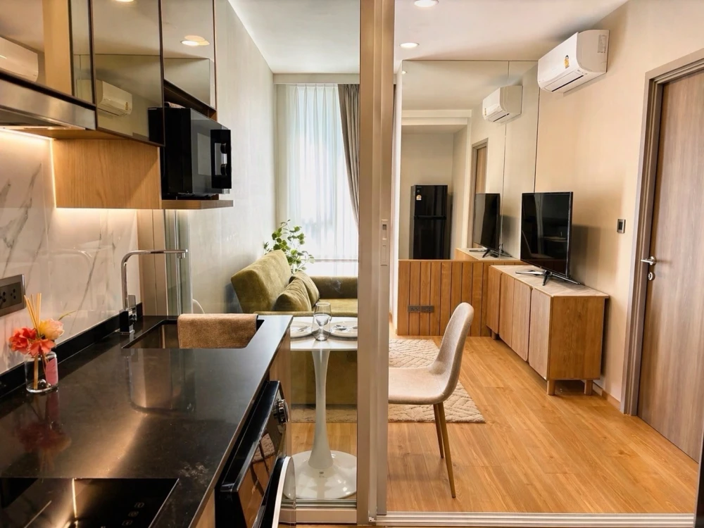 For rent: Chewathai Residence Thonglor, 7th floor, beautiful room, fully furnished. Book now!