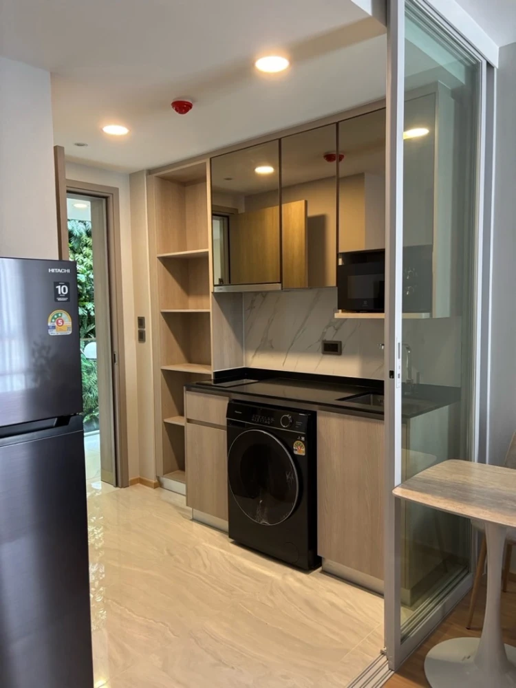 For rent: Chewathai Residence Thonglor, 7th floor, beautiful room, fully furnished. Book now!
