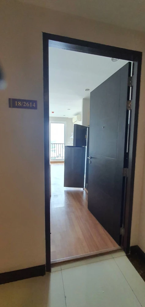 For sale: Chrisma Ramintra, 6th floor. A lovely, fully furnished unit. Book now!