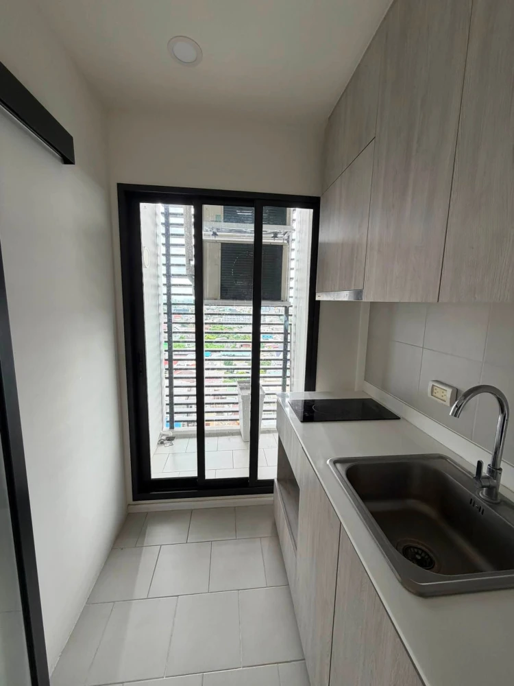 For rent: CIELA Charan 13 Station, 12th floor, fully furnished, very livable. Book now!