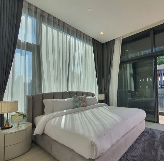 For rent: Circle 2 Living Prototype, 5th floor, fully furnished, ready to move in. Book now, don't miss out!