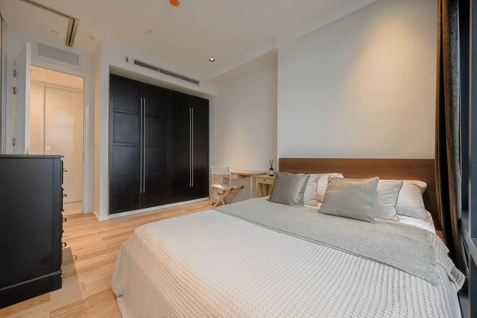 Circle 2 Living Prototype for rent, high floor 20+, spacious area, fully furnished, don't miss it.