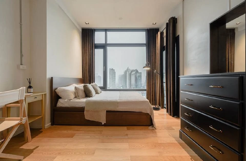 Circle 2 Living Prototype for rent, high floor 20+, spacious area, fully furnished, don't miss it.