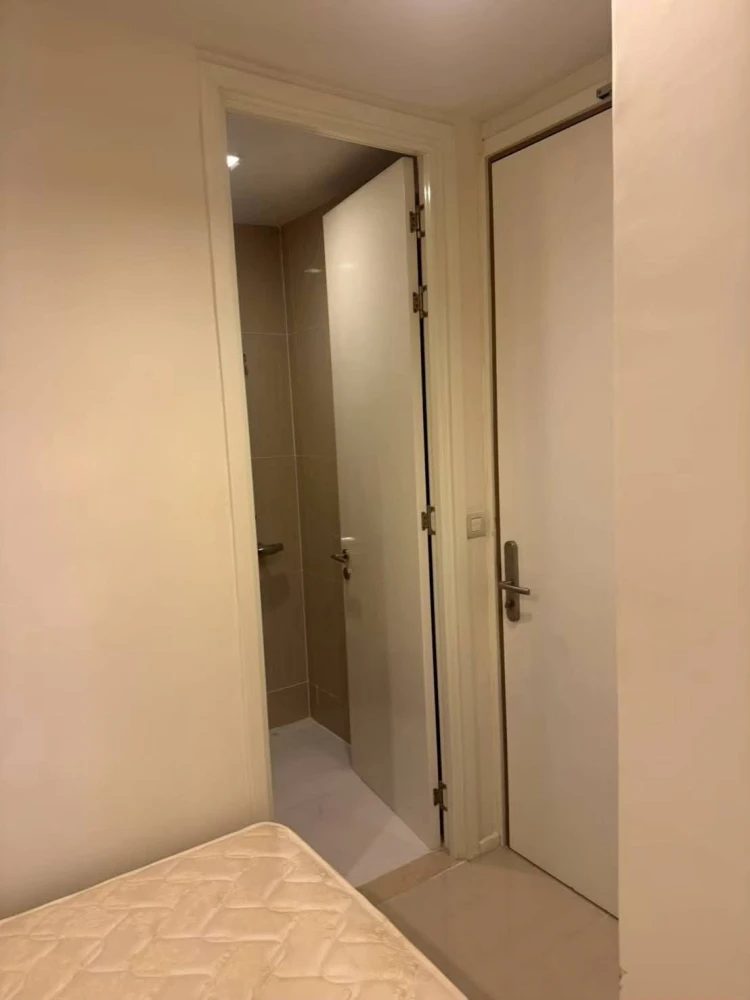 For rent: Circle 2 Living Prototype, 3 bedrooms, 3 bathrooms, very high floor, spacious like a house. Book now!