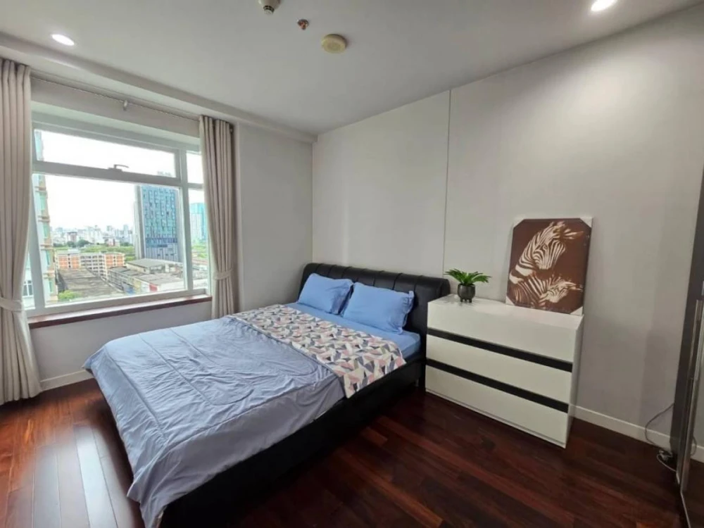 For Rent: Circle Condominium, 12th floor, pool view. Fully furnished and ready to move in. Book now! images