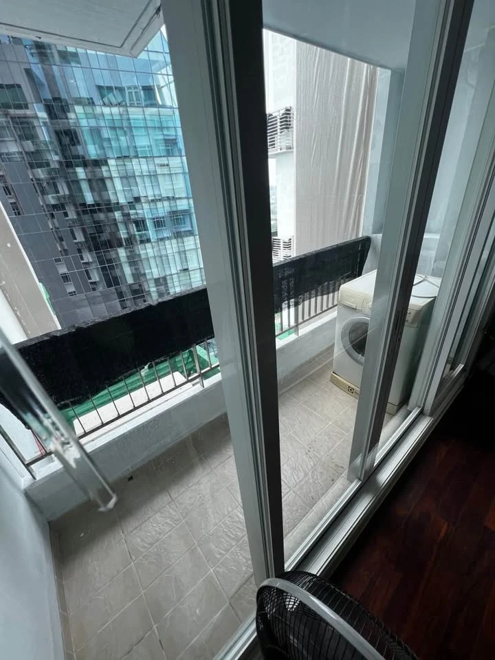 Circle Condominium for rent, STUDIO room, built-in furniture, entire room, complete in one place, book now.