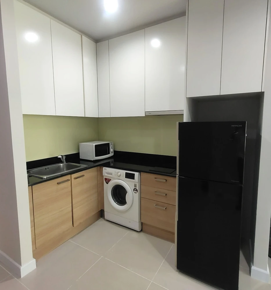 Circle Condominium for rent, spacious room, comfortable living, lots of usable space, interested, reserve now.
