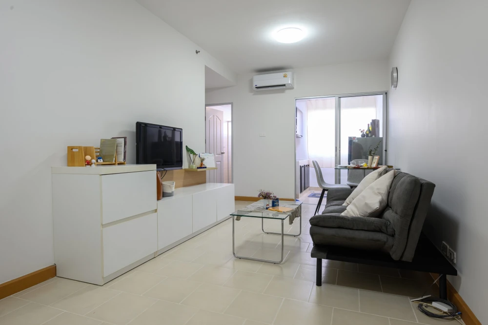ให้เช่า City Home Ratchada-Pinklao หันทาง ทิศเหนือ รับลมเย็นสบาย วิวสวนหย่อม ตกแต่งครบน่าอยู่มาก บอกเลยว่าต้องจอง
