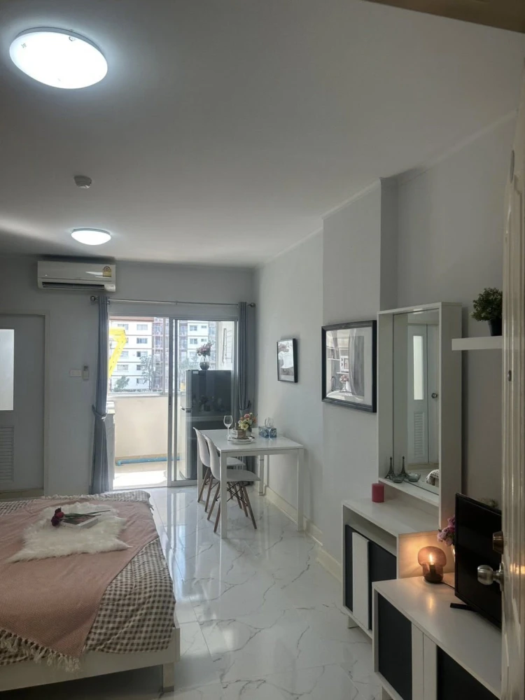 ให้เช่า City Home Ratchada-Pinklao ห้องชั้น 8 ทำเลดี เดินทางสะดวก เครื่องใช้ไฟฟ้าครบครัน จองด่วน