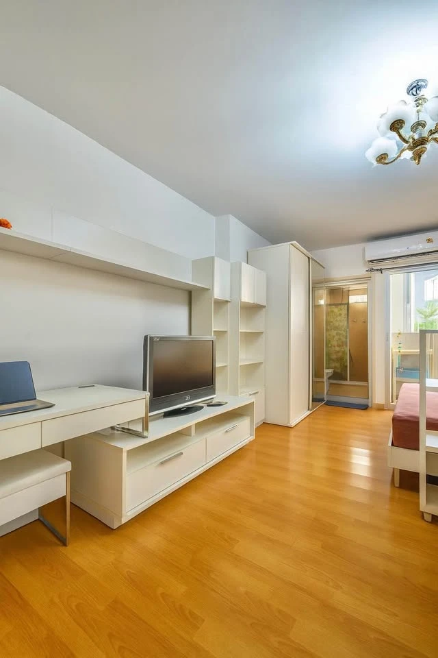 For rent: City Home Sukhumvit 101, 7th floor, fully furnished, very livable. Book now before it's too late!