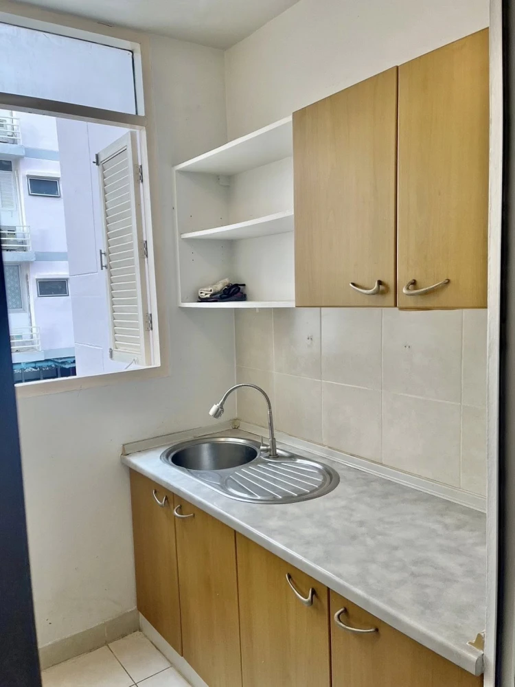 City Home Sukhumvit 101 for rent. 42 square meters, very spacious and comfortable. Fully furnished and ready to move in.
