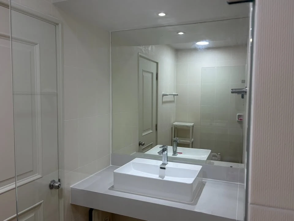 City Living Ratchada studio apartment for rent. Spacious living area and fully furnished with appliances. Book now!